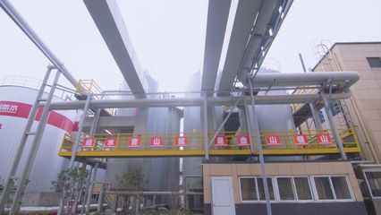 刘启军:返乡创业 精耕细作 把建筑防水小门店做成行业“小巨人”